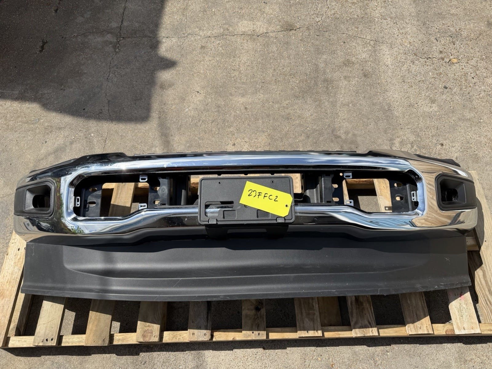2023-2026 Ford F-250 Front Bumper - Factory Take-Off