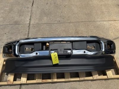 2023-2026 Ford F-250 Front Bumper - Factory Take-Off