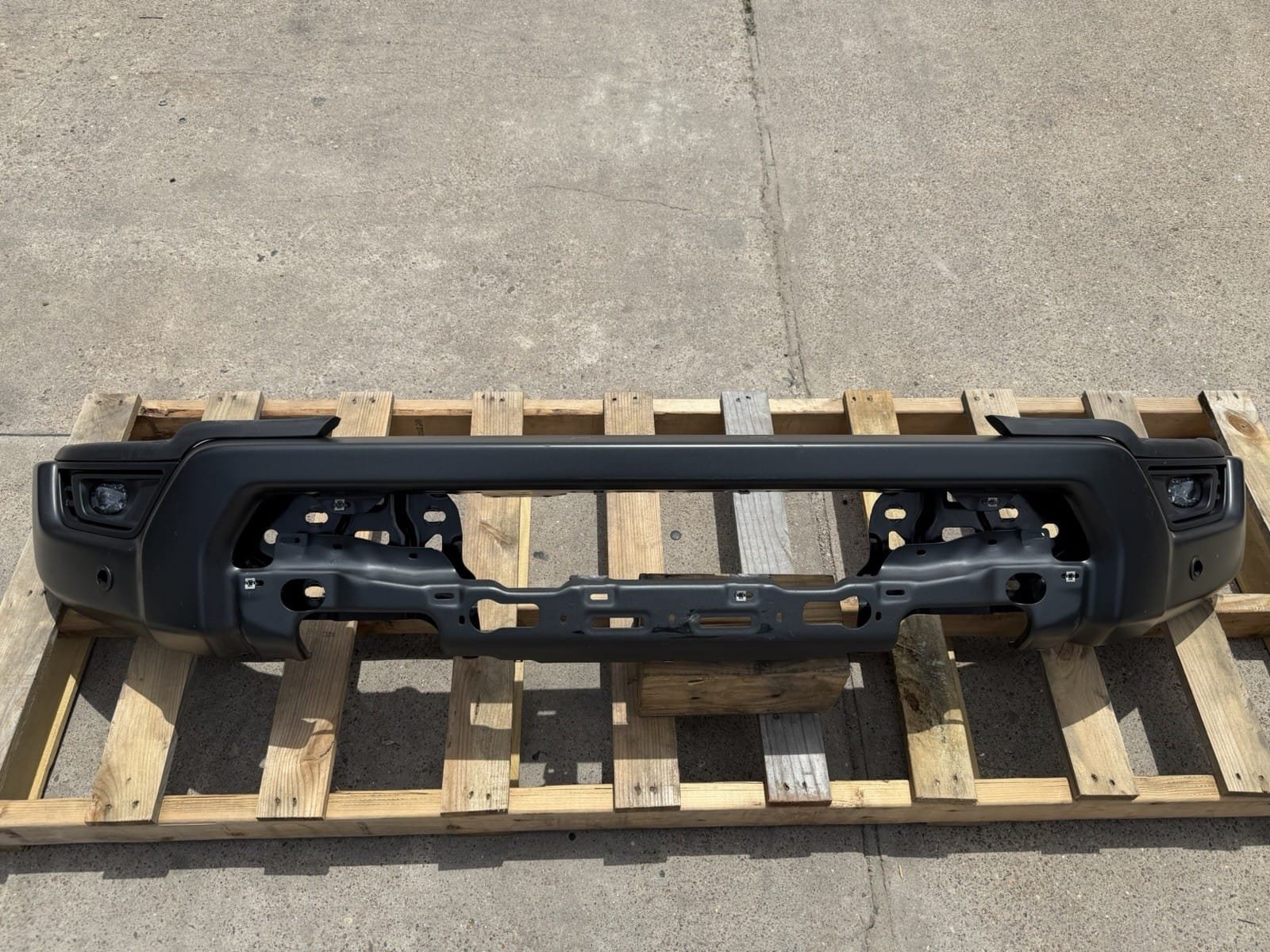 2023-2026 Ford Ranger Front Bumper - Factory Take-Off